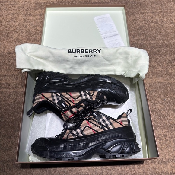 Burberry Arthur Archive Sneakers – Beige/Black – Men’s Size 11 (EU 44) - Picture 1 of 10